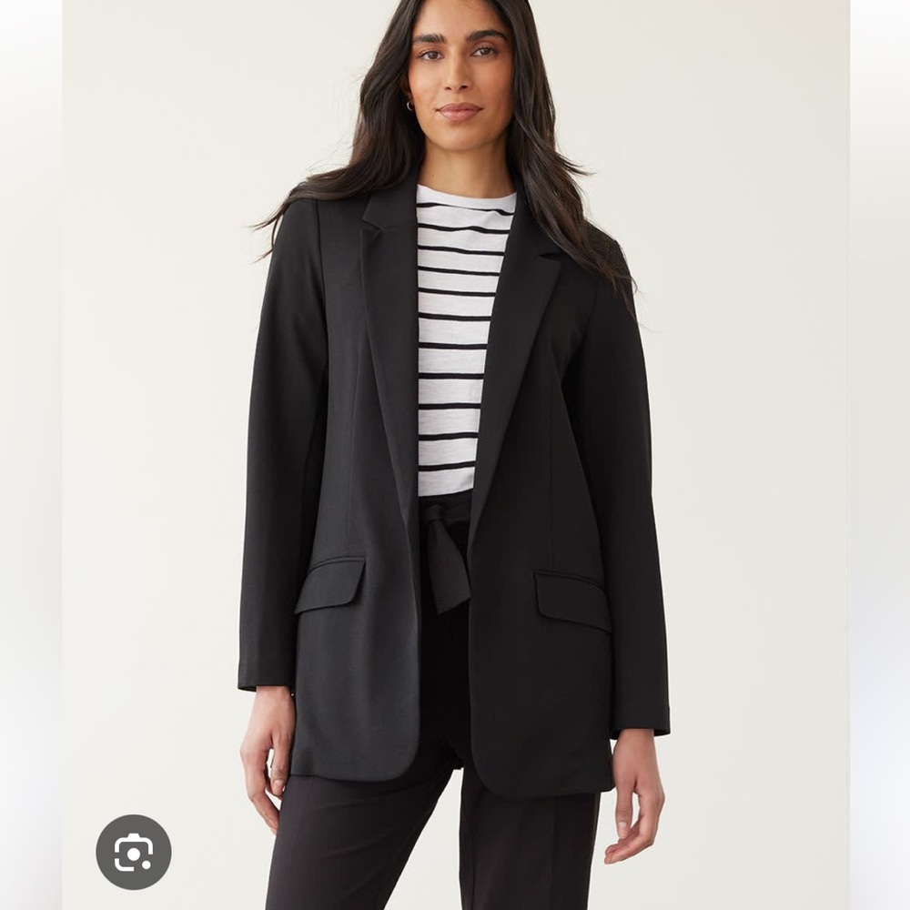 NEW- Reitmans Long-Sleeve Black Open Blazer
